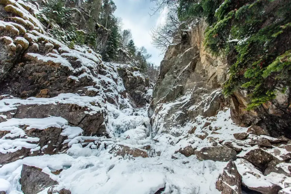 White waterfalls — snowmobile route thumbnail 6